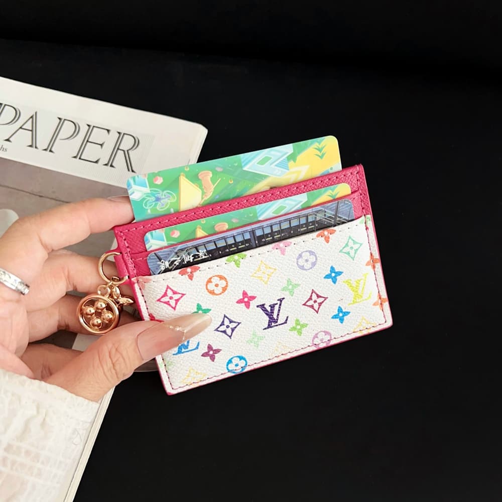 LV Luxury Card Holder - Double-Sided Monogram with 4-Leaf Charm (5-Card Capacity) LV Luxury Card Holder - Double-Sided Monogram with 4-Leaf Charm (5-Card Capacity)