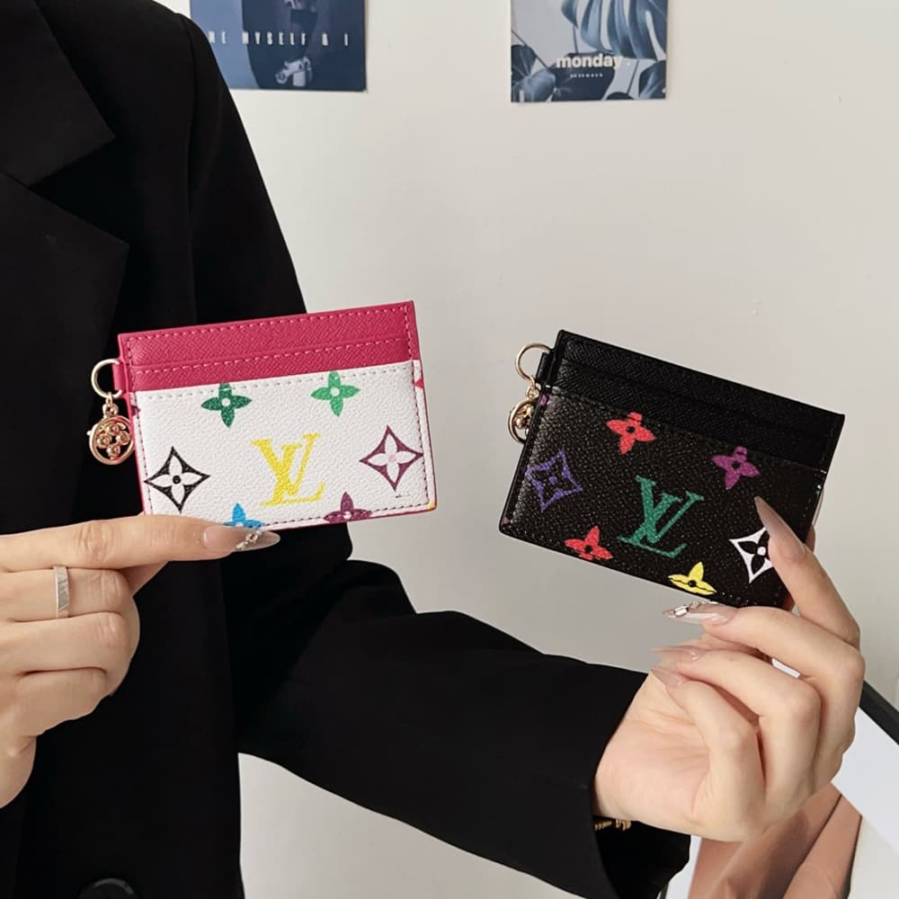 LV Luxury Card Holder - Double-Sided Monogram with 4-Leaf Charm (5-Card Capacity) LV Luxury Card Holder - Double-Sided Monogram with 4-Leaf Charm (5-Card Capacity)