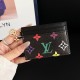 LV Luxury Card Holder - Double-Sided Monogram with 4-Leaf Charm (5-Card Capacity) LV Luxury Card Holder - Double-Sided Monogram with 4-Leaf Charm (5-Card Capacity)