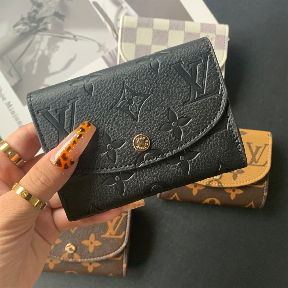 LV Luxury Card Holder - Monogram/Damier Design with Gold Accents (11x8cm) LV Luxury Card Holder - Monogram/Damier Design with Gold Accents (11x8cm)