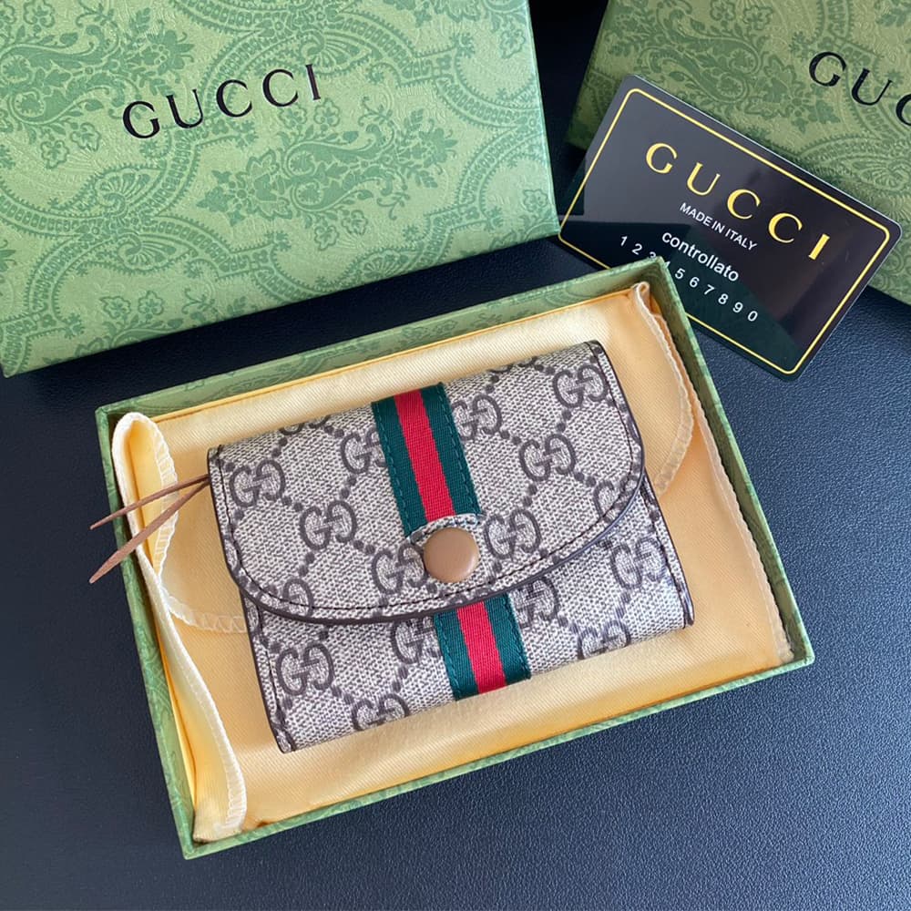GUCCI Luxury Card Holder - GG Supreme with Red/Green Web & Tassel GUCCI Luxury Card Holder - GG Supreme with Red/Green Web & Tassel