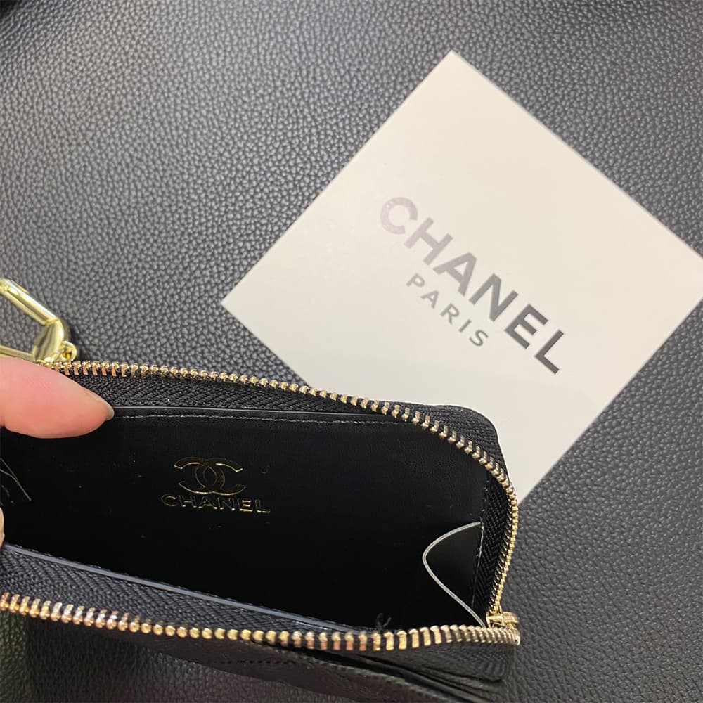 Chanel Luxury Card Holder - Quilted Design with CC Logo & Chain (13.5x8.5cm) Chanel Luxury Card Holder - Quilted Design with CC Logo & Chain (13.5x8.5cm)