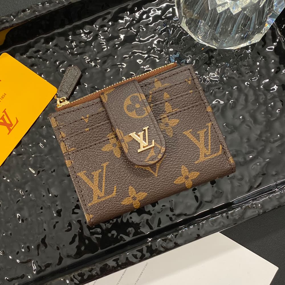 Louis Vuitton Monogram Card Holder with LV Gold-Tone Closure Louis Vuitton Monogram Card Holder with LV Gold-Tone Closure