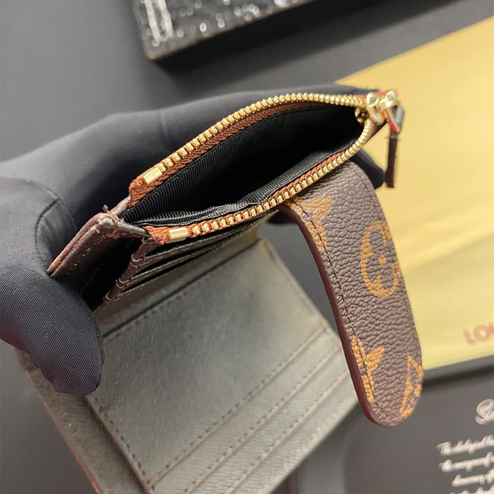 Louis Vuitton Monogram Card Holder with Zipper Pocket Louis Vuitton Monogram Card Holder with Zipper Pocket