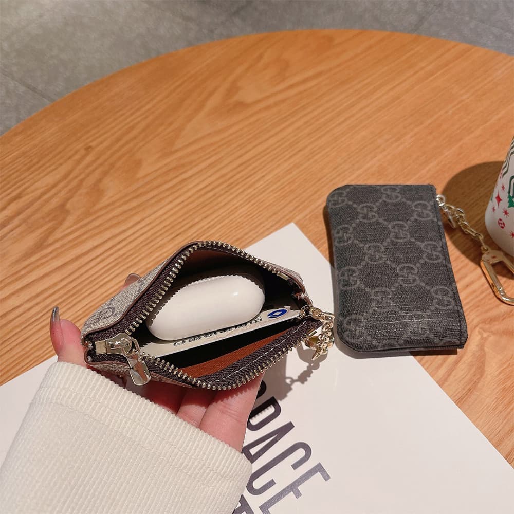 Gucci GG Monogram Luxury Card Holder with Gold-toned Chain (Small Wallet for Cards & Cash)