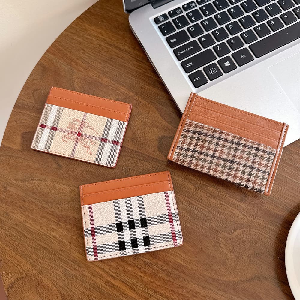 Burberry Knight Logo, Check & Houndstooth Patterns Luxury Card Holder (5/7 Card Slots)