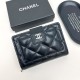Chanel Black Quilted Leather Luxury Card Holder – Silver-toned CC Logo (7+ Card Slots & Zip Pocket)
