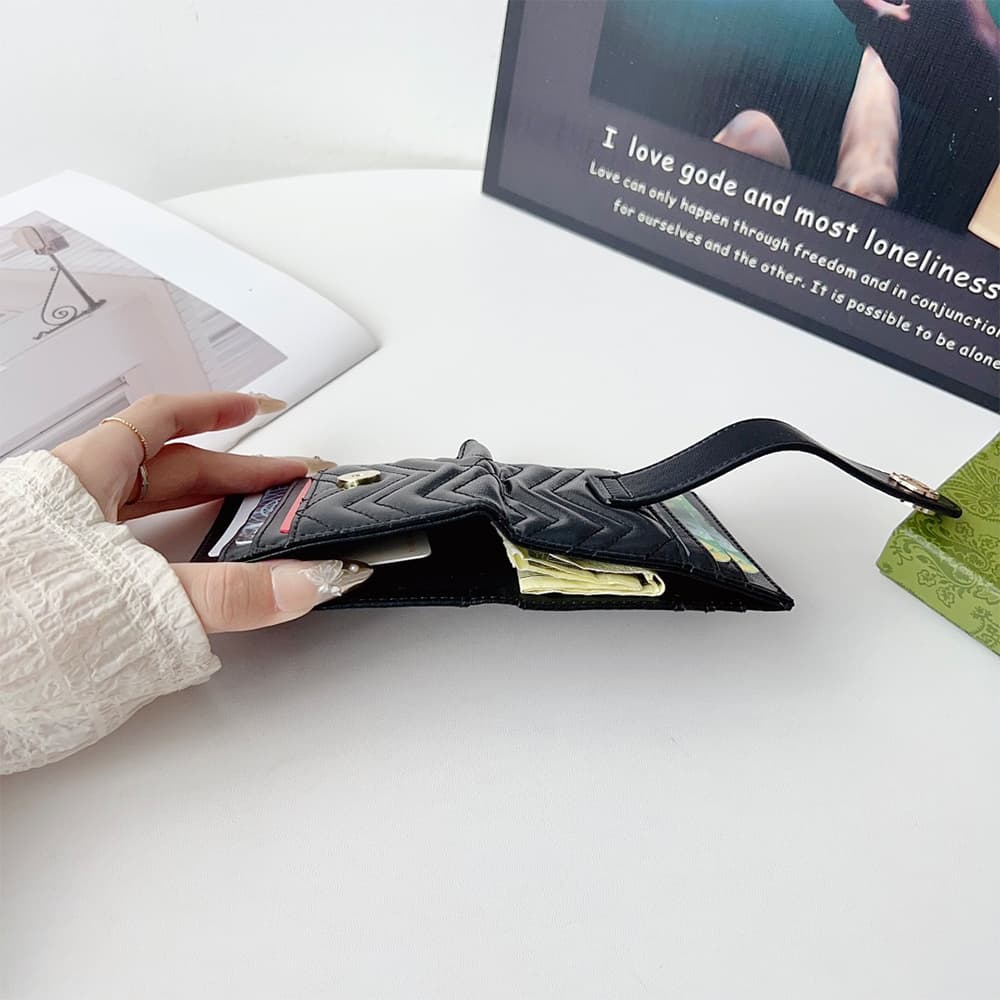 Gucci Wave Foldable Luxury Card Holder - Signature GG Metal Logo & Designer Slim Leather Wallet