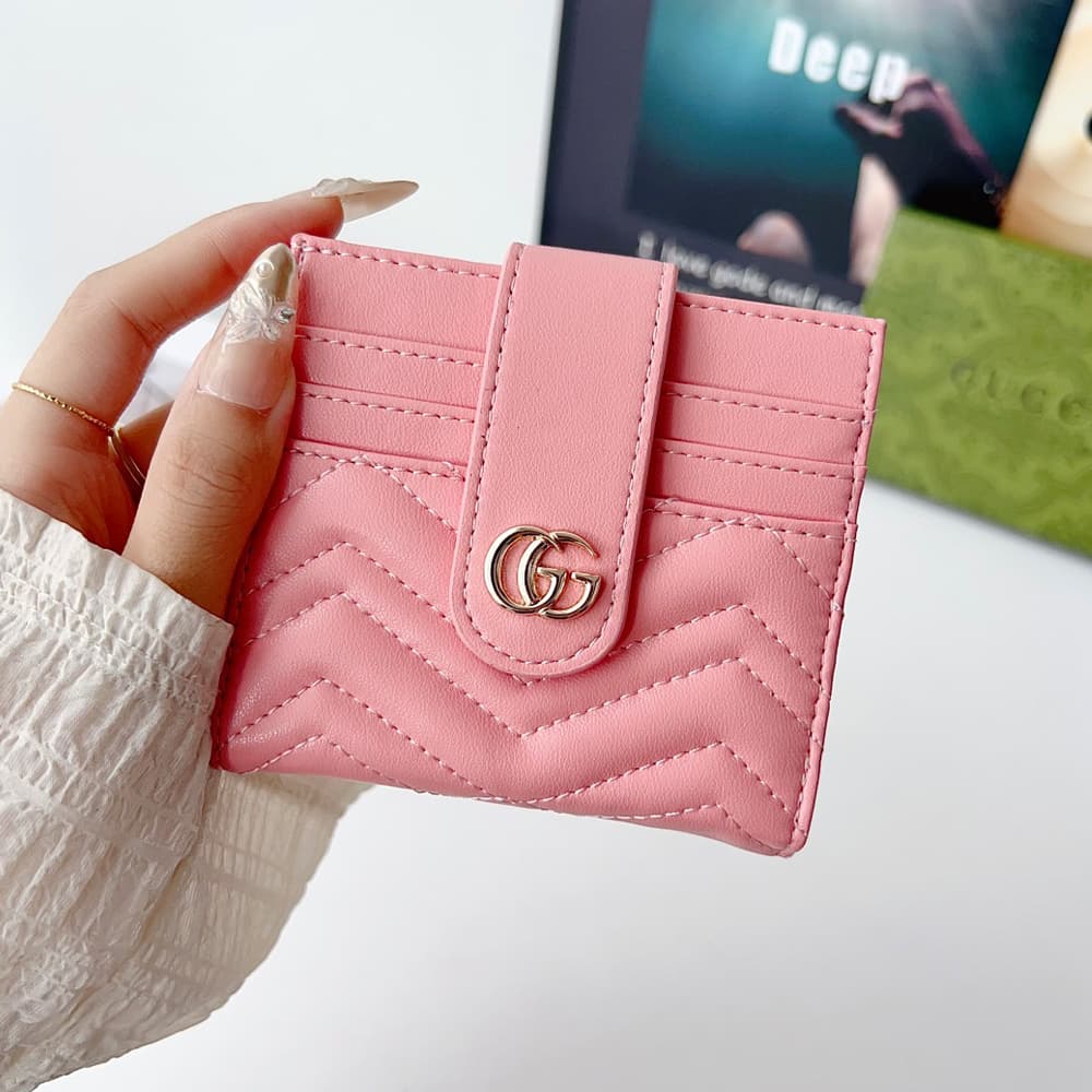 Gucci Wave Foldable Luxury Card Holder - Signature GG Metal Logo & Designer Slim Leather Wallet