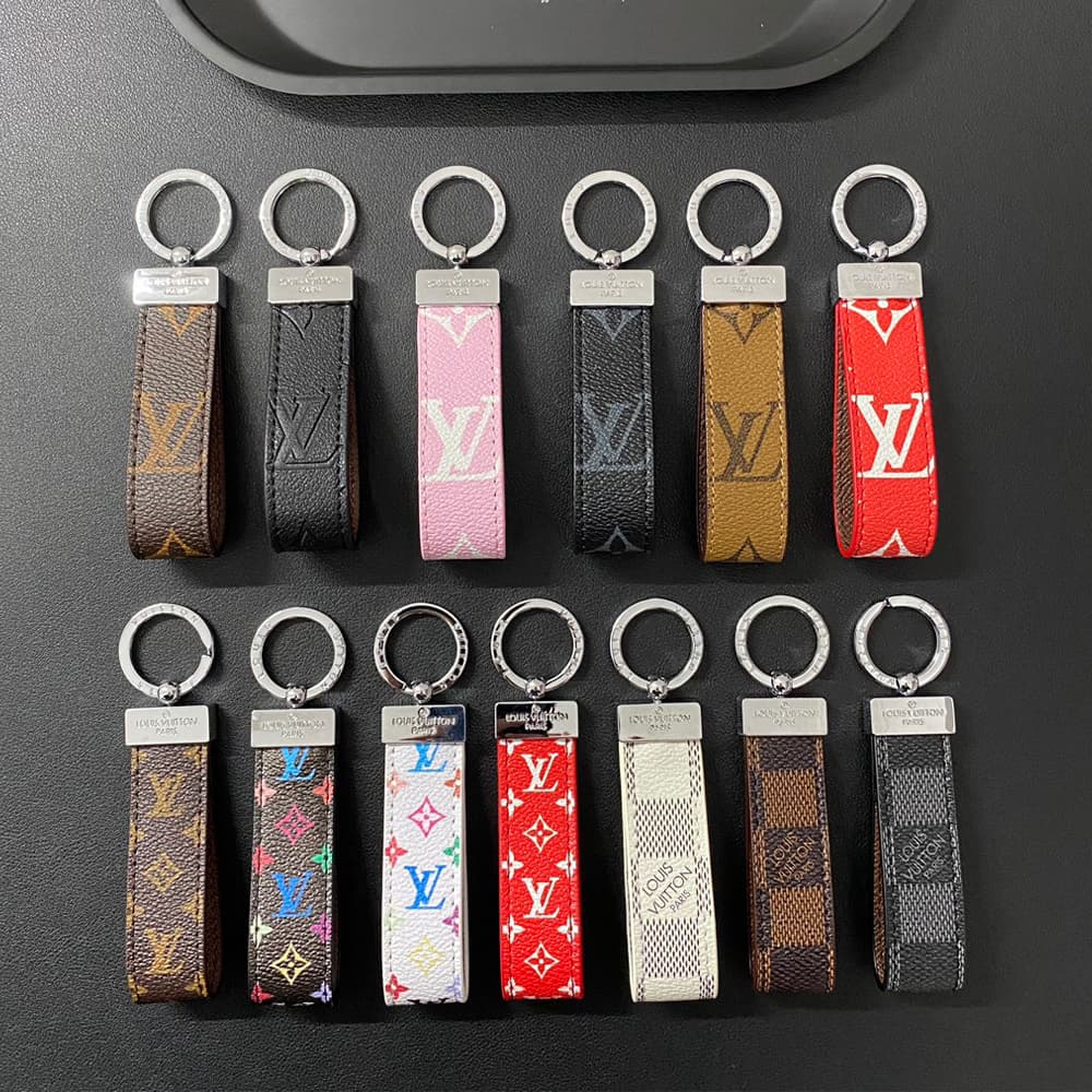 Louis Vuitton Silver-toned Ring Keychain - Monogram & Damier Patterns