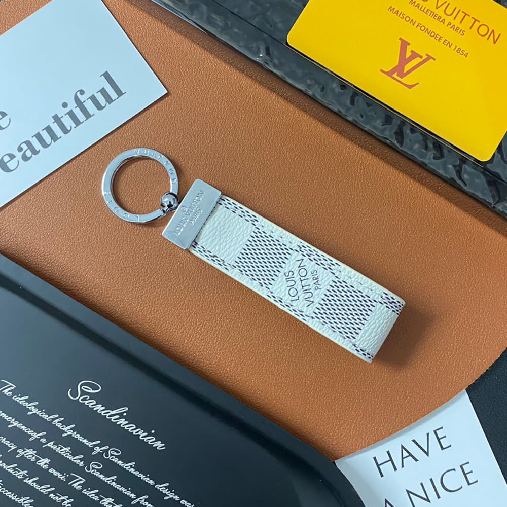 Louis Vuitton Silver-toned Ring Keychain - Monogram & Damier Patterns