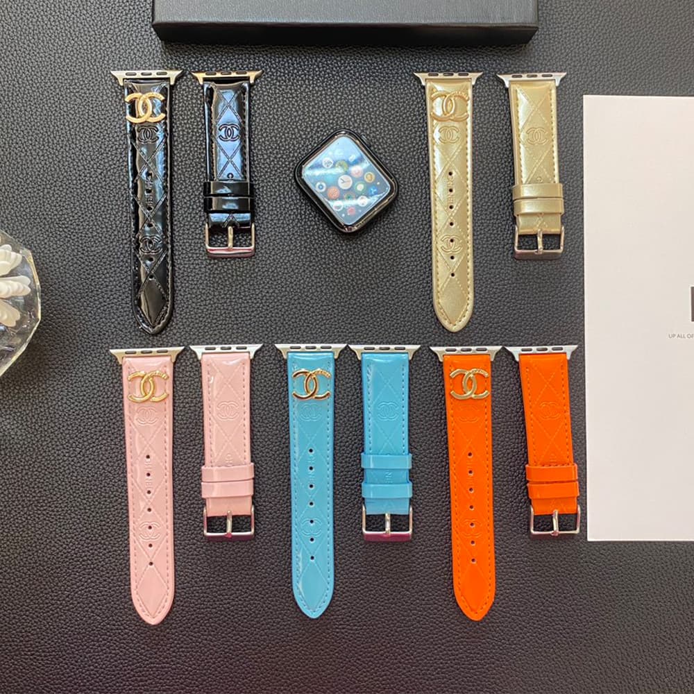 CHANEL Luxury Watch Band - Quilted Leather Strap with CC Logo (Fit Apple Watch & Galaxy Watch)
