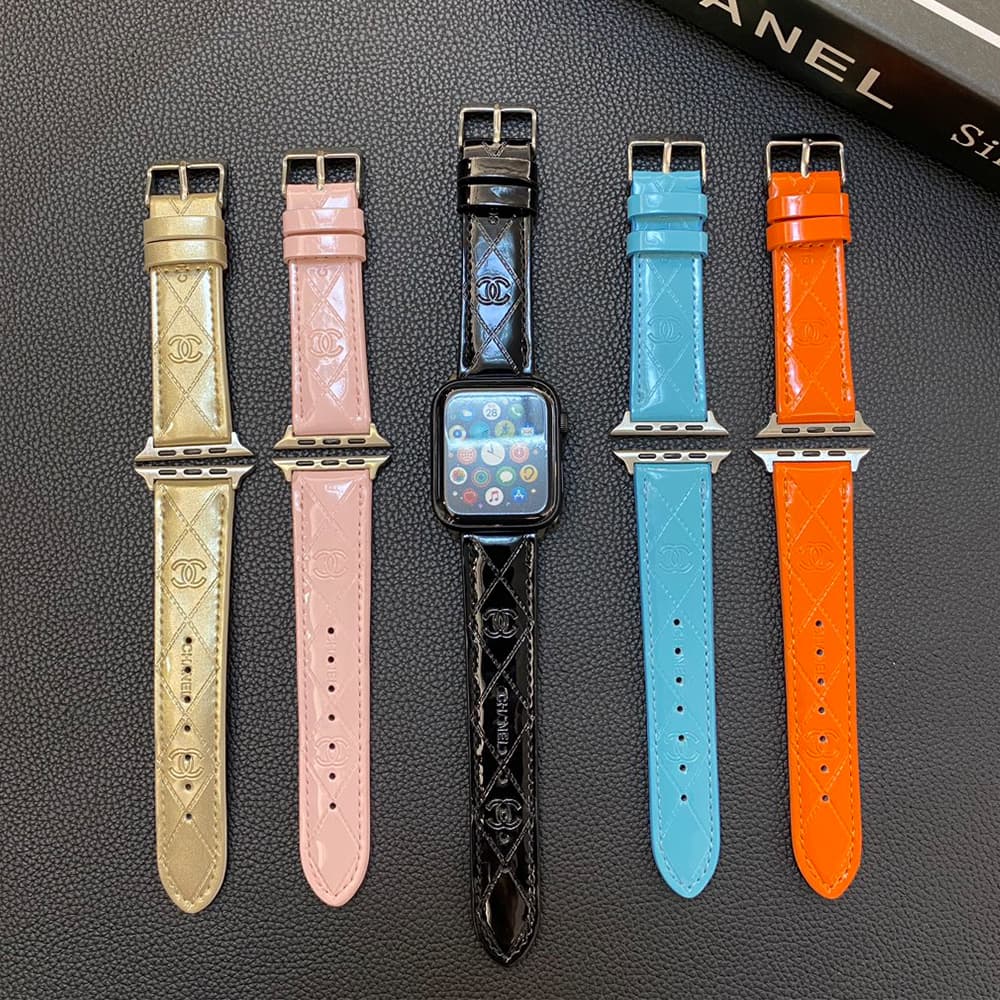 CHANEL Luxury Watch Band - Quilted Leather Strap with CC Logo (Fit Apple Watch & Galaxy Watch) CHANEL Luxury Watch Band - Quilted Leather Strap with CC Logo (Fit Apple Watch & Galaxy Watch)