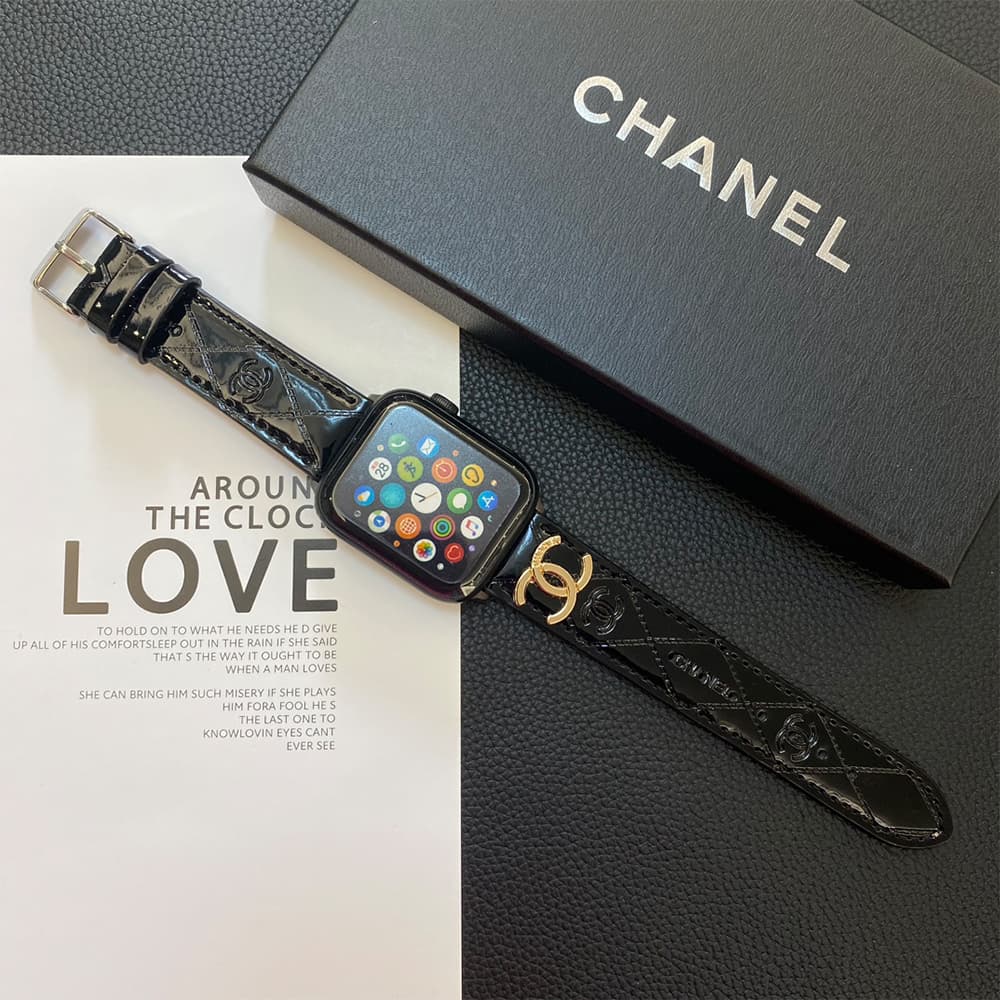 CHANEL Luxury Watch Band - Quilted Leather Strap with CC Logo (Fit Apple Watch & Galaxy Watch) CHANEL Luxury Watch Band - Quilted Leather Strap with CC Logo (Fit Apple Watch & Galaxy Watch)
