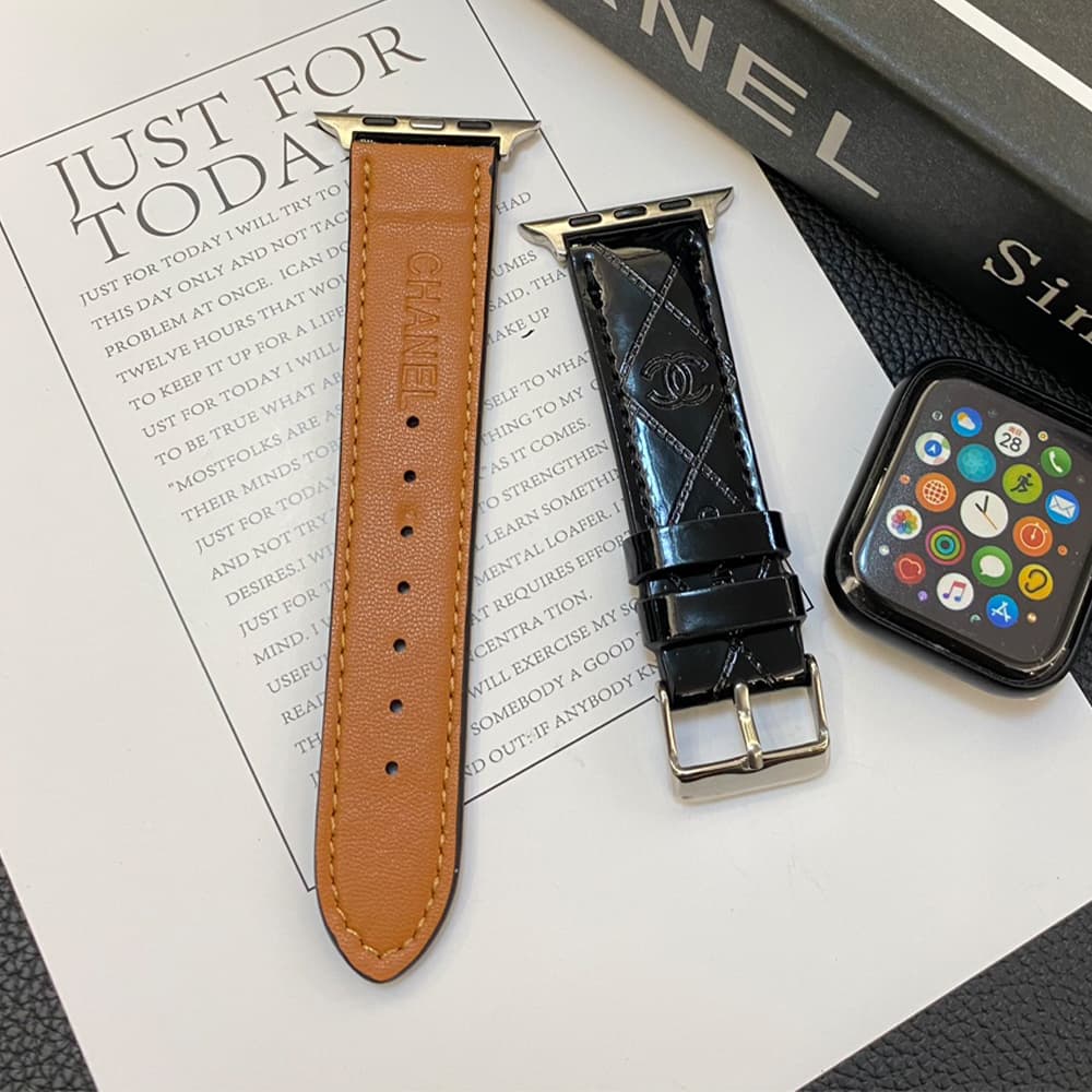CHANEL Luxury Watch Band - Quilted Leather Strap with CC Logo (Fit Apple Watch & Galaxy Watch) CHANEL Luxury Watch Band - Quilted Leather Strap with CC Logo (Fit Apple Watch & Galaxy Watch)
