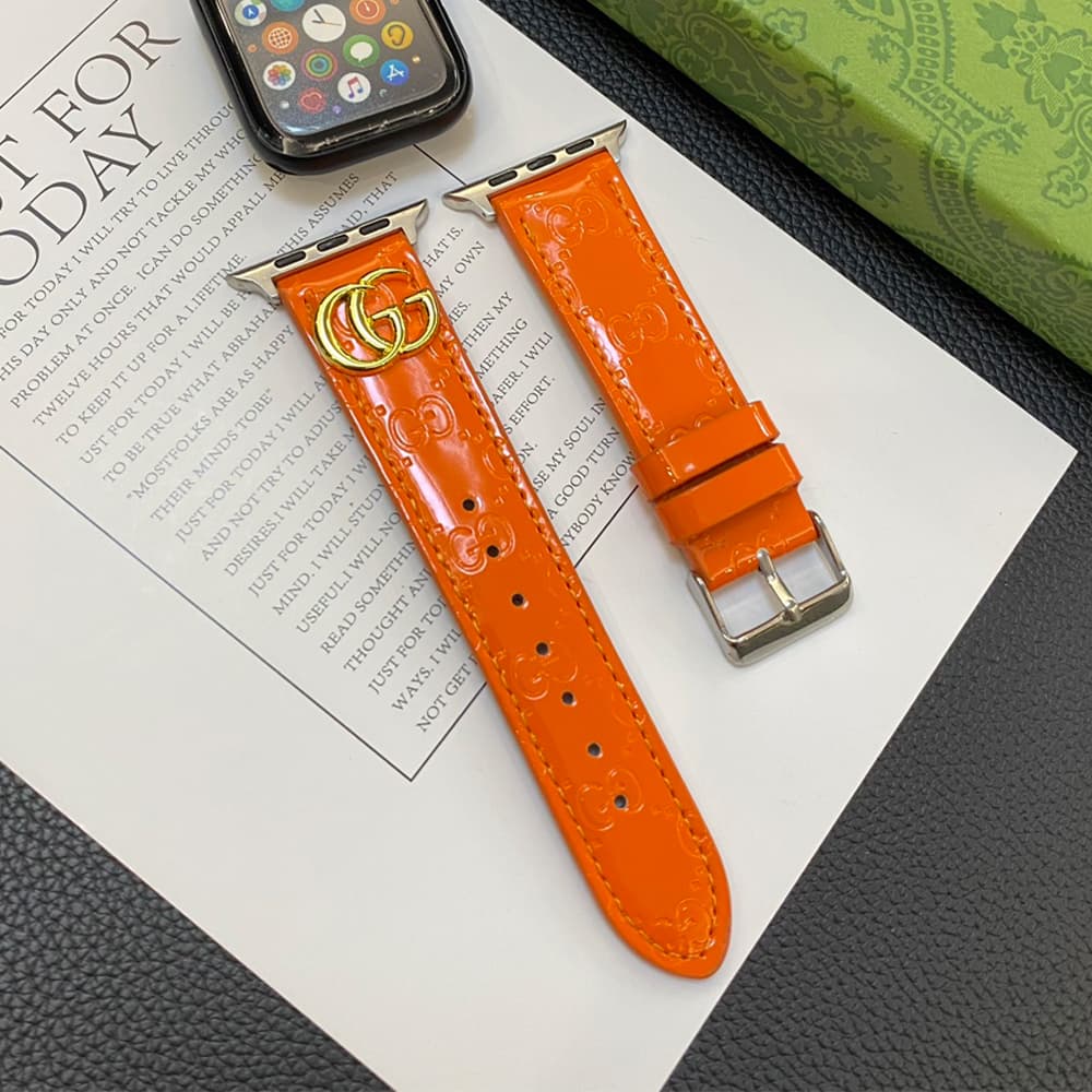 GUCCI Luxury Watch Band - Glossy Leather Strap with GG Logo (Fits Apple Watch & Galaxy Watch)