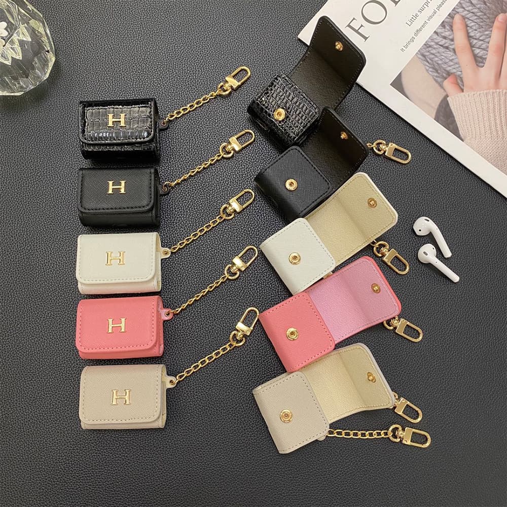 Hermès AirPods Case - H Logo Luxury Cover with Gold Chain (2 Universal Fits) Hermès AirPods Case - H Logo Luxury Cover with Gold Chain (2 Universal Fits)