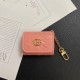 Gucci GG Luxury AirPods & Samsung Buds Case - Wave Pattern with Gold Chain Gucci GG Luxury AirPods & Samsung Buds Case - Wave Pattern with Gold Chain