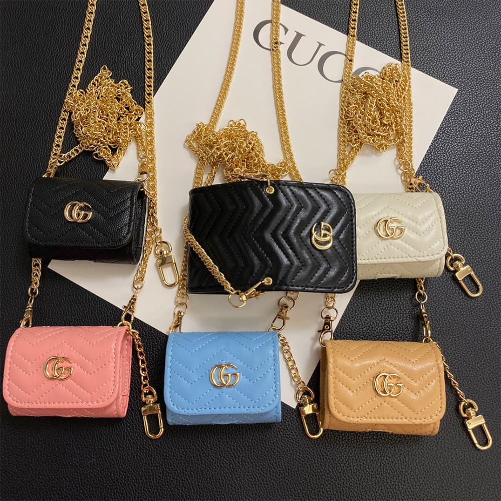 Gucci GG Luxury AirPods & Samsung Buds Case - Wave Pattern with Gold Chain Gucci GG Luxury AirPods & Samsung Buds Case - Wave Pattern with Gold Chain
