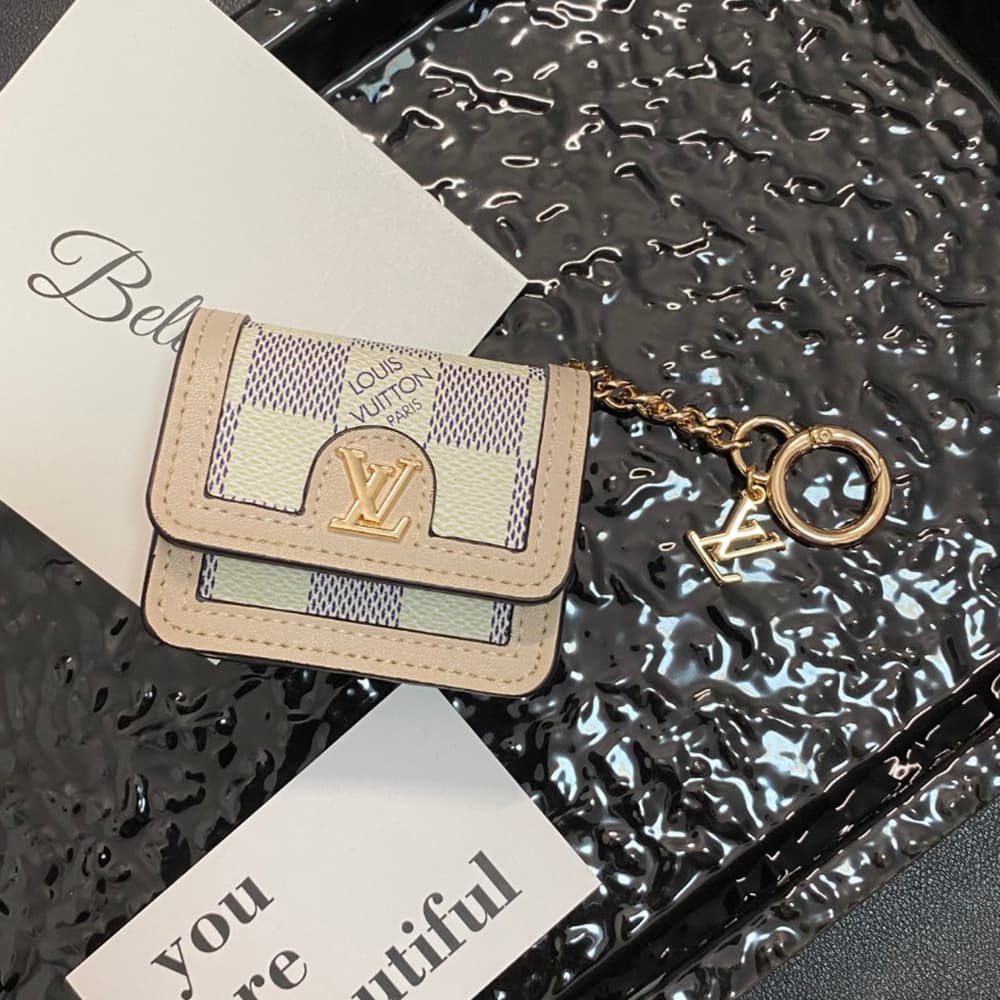 Louis Vuitton Luxury AirPods & Samsung Buds Case - Monogram/Damier with LV Charm & Chain Louis Vuitton Luxury AirPods & Samsung Buds Case - Monogram/Damier with LV Charm & Chain