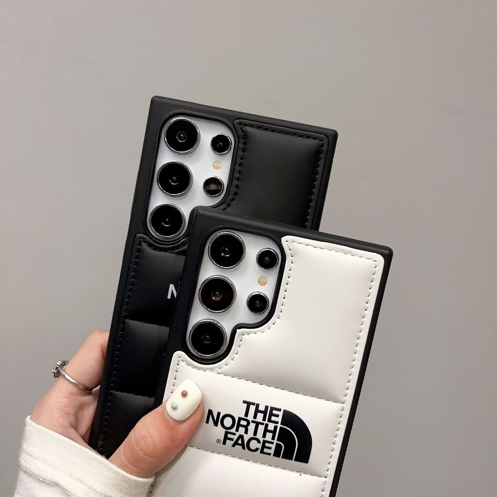 THE NORTH FACE Luxury Samsung Galaxy Case - Puffer Quilted Design with Logo (Fit S Series) THE NORTH FACE Luxury Samsung Galaxy Case - Puffer Quilted Design with Logo (Fit S Series)