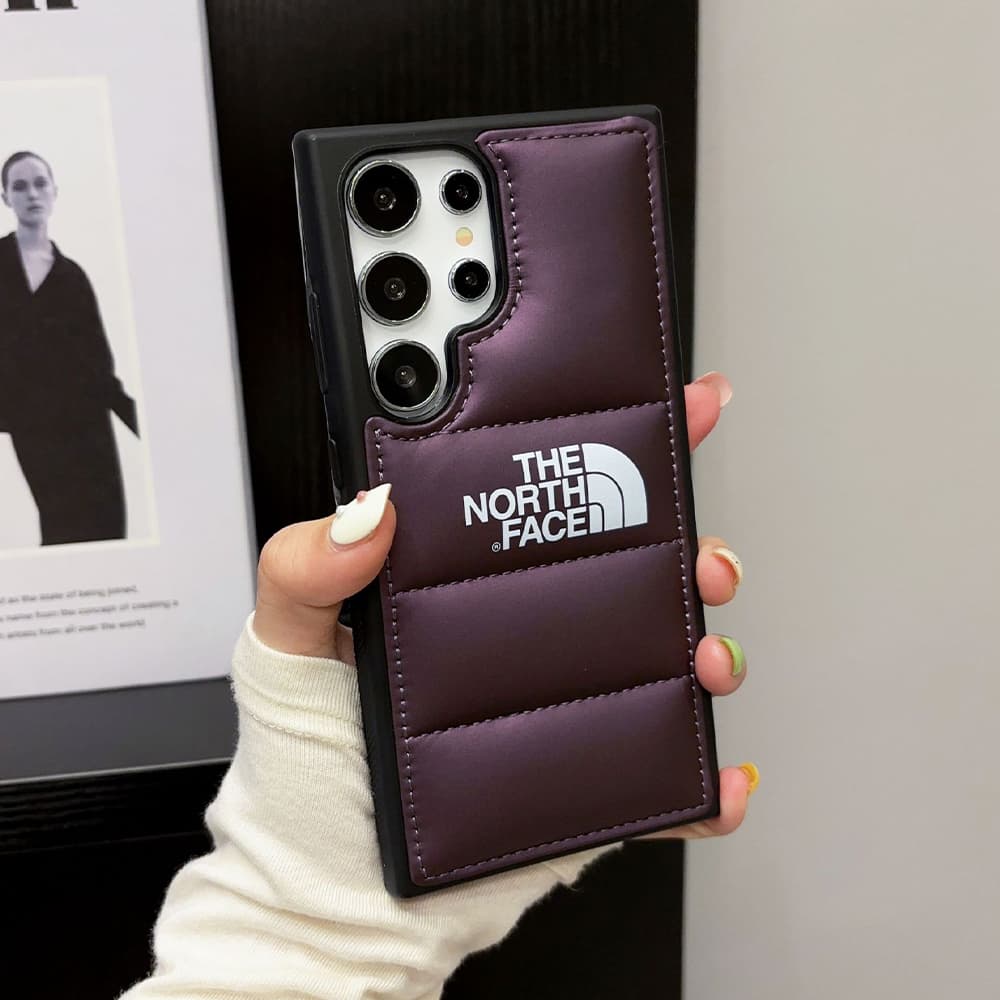 THE NORTH FACE Luxury Samsung Galaxy Case - Puffer Quilted Design with Logo (Fit S Series) THE NORTH FACE Luxury Samsung Galaxy Case - Puffer Quilted Design with Logo (Fit S Series)