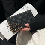 Black big Monogram 
