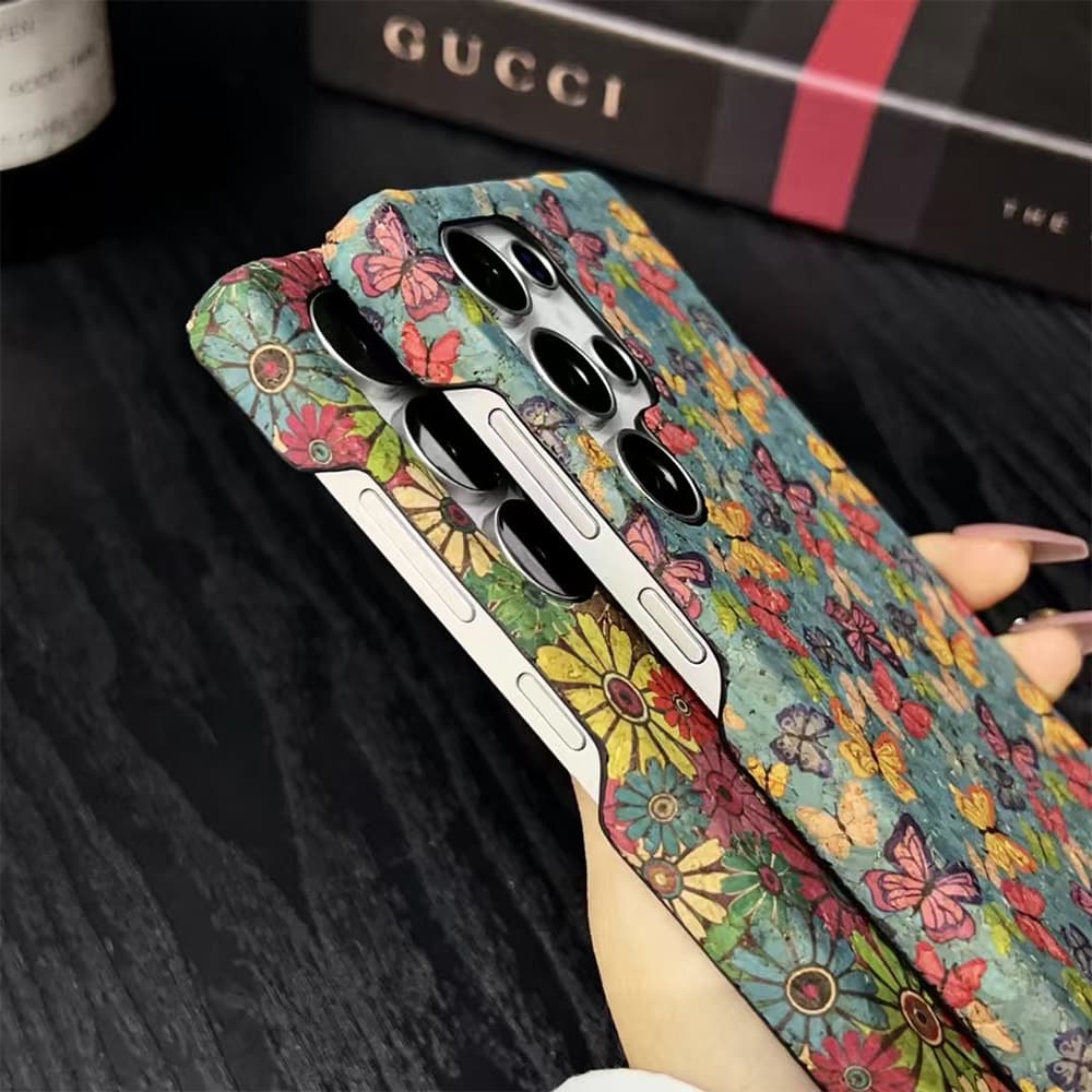 Gucci Luxury Samsung Case - Floral & Butterfly Design with Metal Logo for S Series Gucci Luxury Samsung Case - Floral & Butterfly Design with Metal Logo for S Series