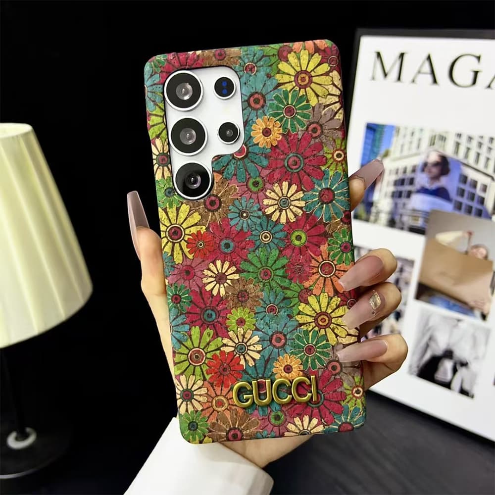 Gucci Luxury Samsung Case - Floral & Butterfly Design with Metal Logo for S Series Gucci Luxury Samsung Case - Floral & Butterfly Design with Metal Logo for S Series