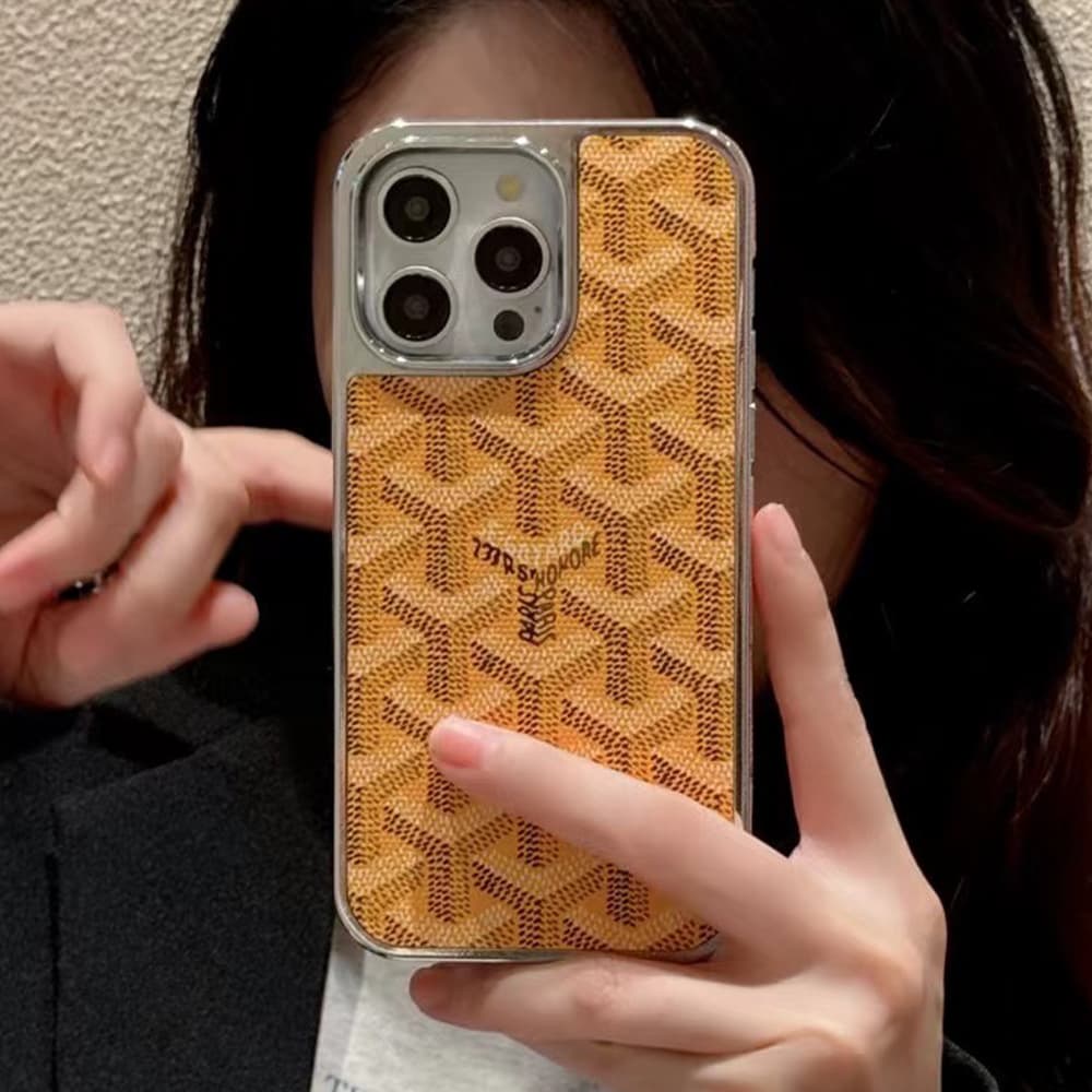 Goyard Luxury iPhone Case - Classic Chevron Design in 5 Colors (Pink/White/Black/Yellow/Green) Goyard Luxury iPhone Case - Classic Chevron Design in 5 Colors (Pink/White/Black/Yellow/Green)