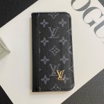 Black big Monogram 