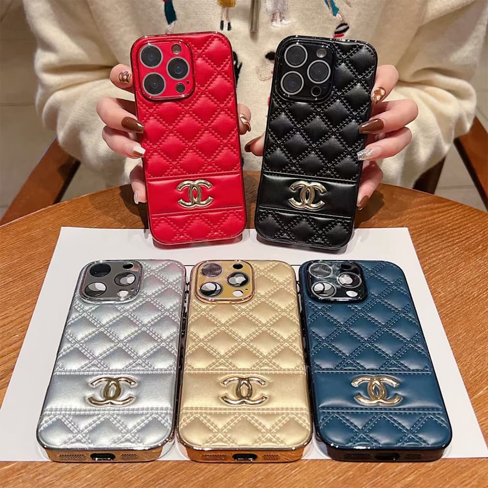 CHANEL Diamond Quilted Leather with Gold-toned CC Logo Luxury iPhone Case (5 Colors)