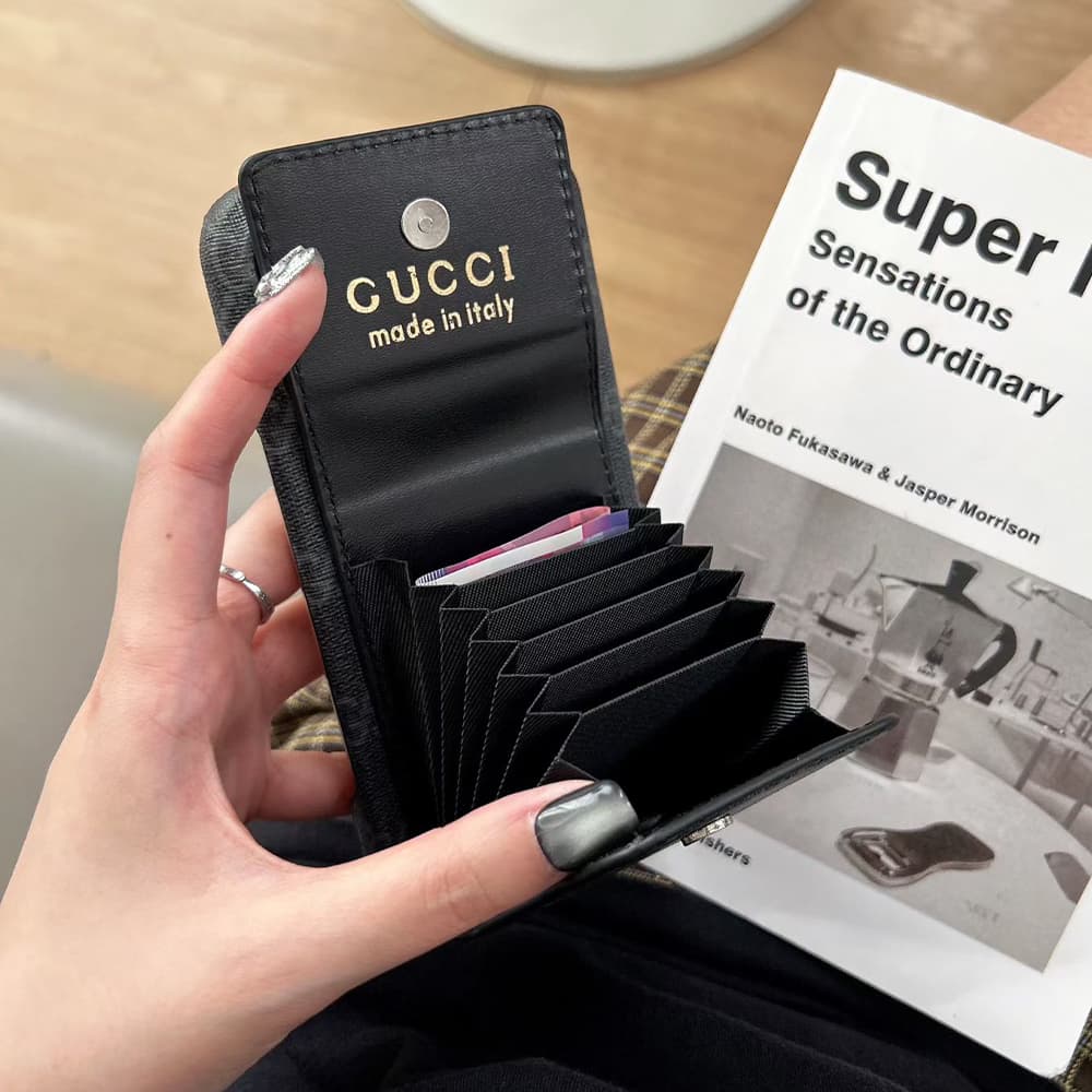 Gucci Branded Flip Cover Accordion-style Card Holder iPhone Case