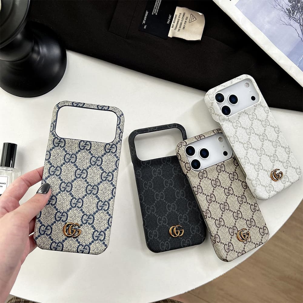 Gucci Semi-Cover Design GG Supreme with Metal Logo iPhone Case