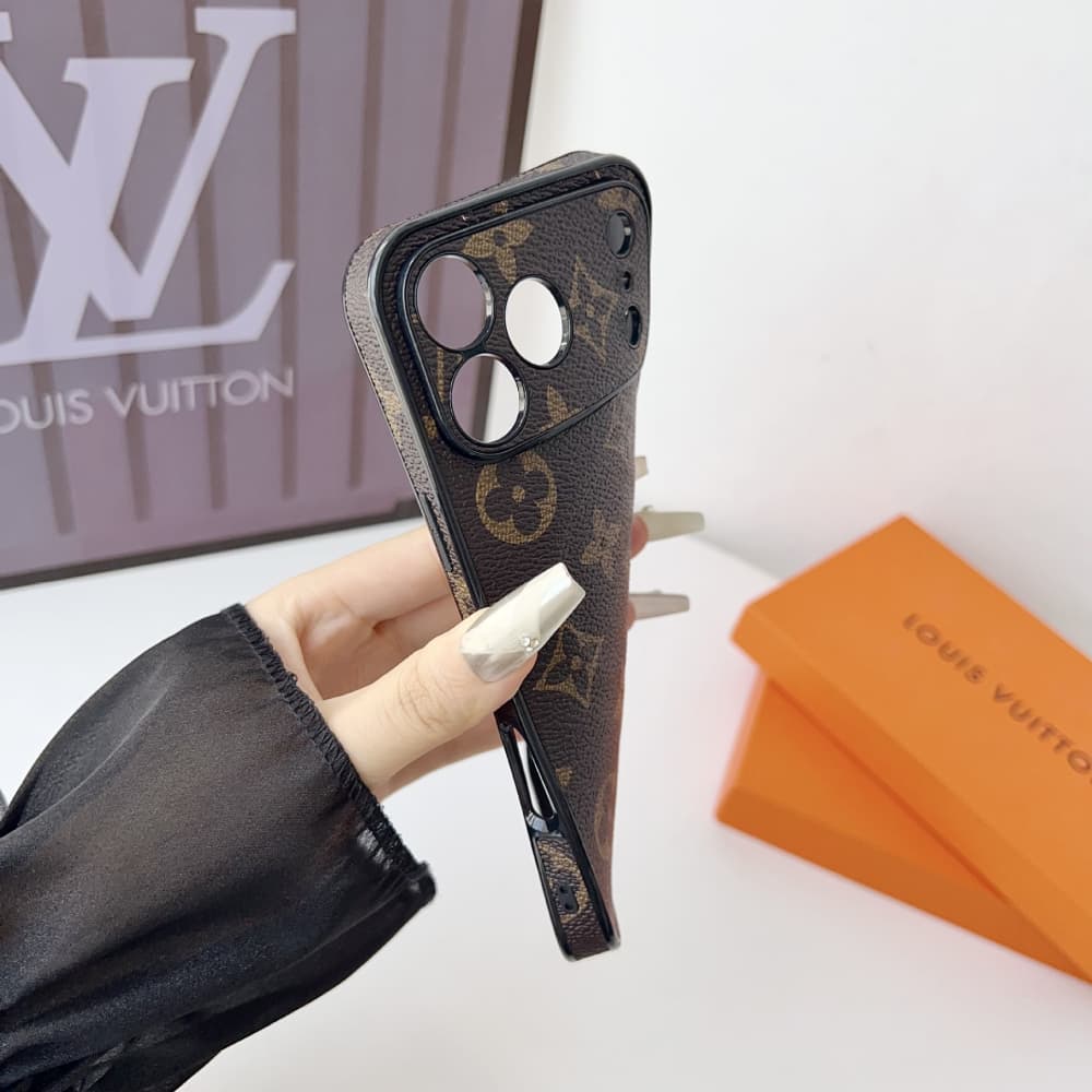 Louis Vuitton & Gucci MagSafe Compatible iPhone Case