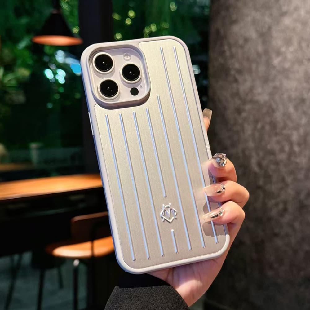 Rimowa Grooved Aluminum-Magnesium Alloy iPhone Case - Silver