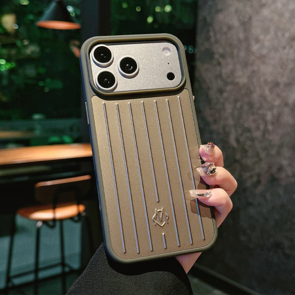 Rimowa Grooved Aluminum-Magnesium Alloy iPhone Case - Green Gold