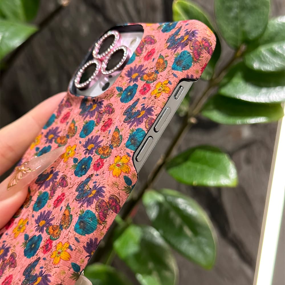 Gucci Floral Cork 4-Sided Cutout Metal Logo iPhone Case