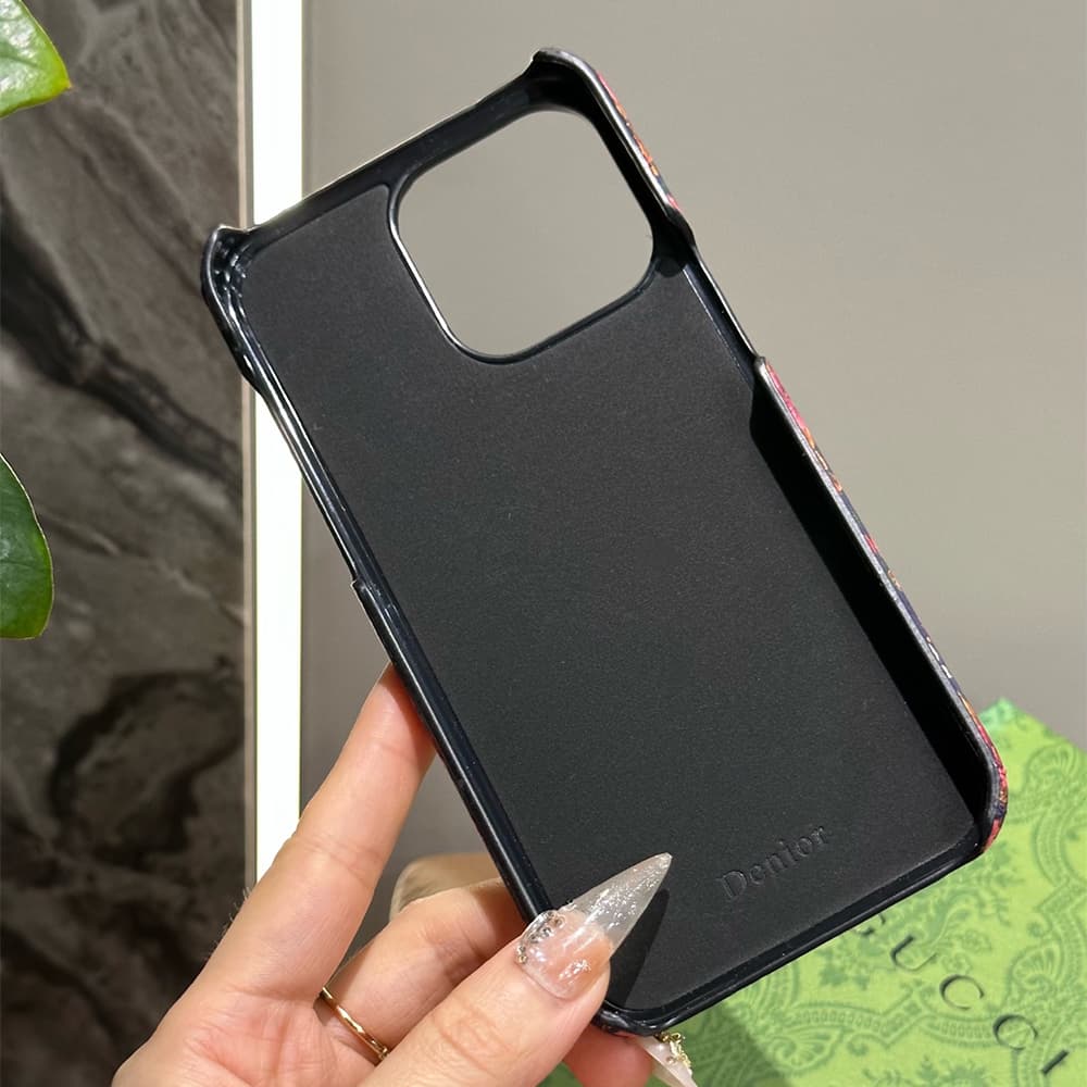 Gucci Peony Floral Cork 4-Sided Cutout Metal Logo iPhone Case