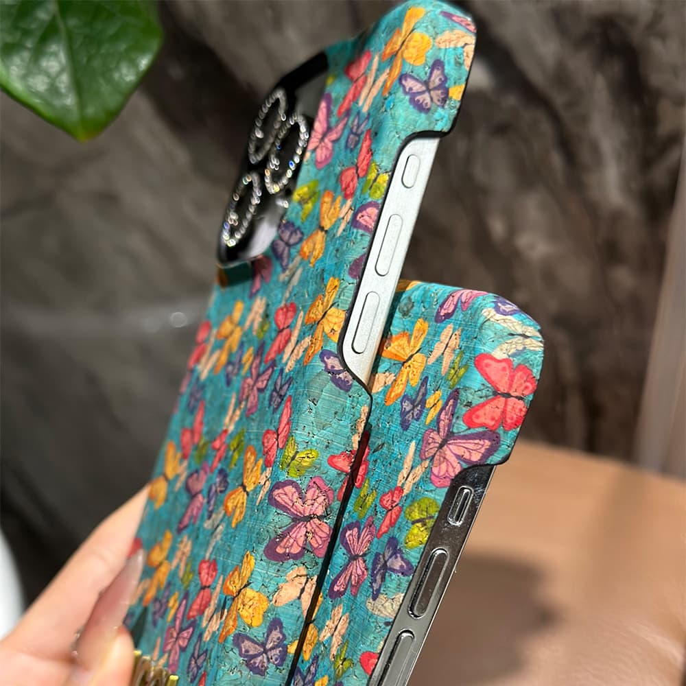 Gucci Floral Art Cork 4-Sided Cutout Metal Logo iPhone Case