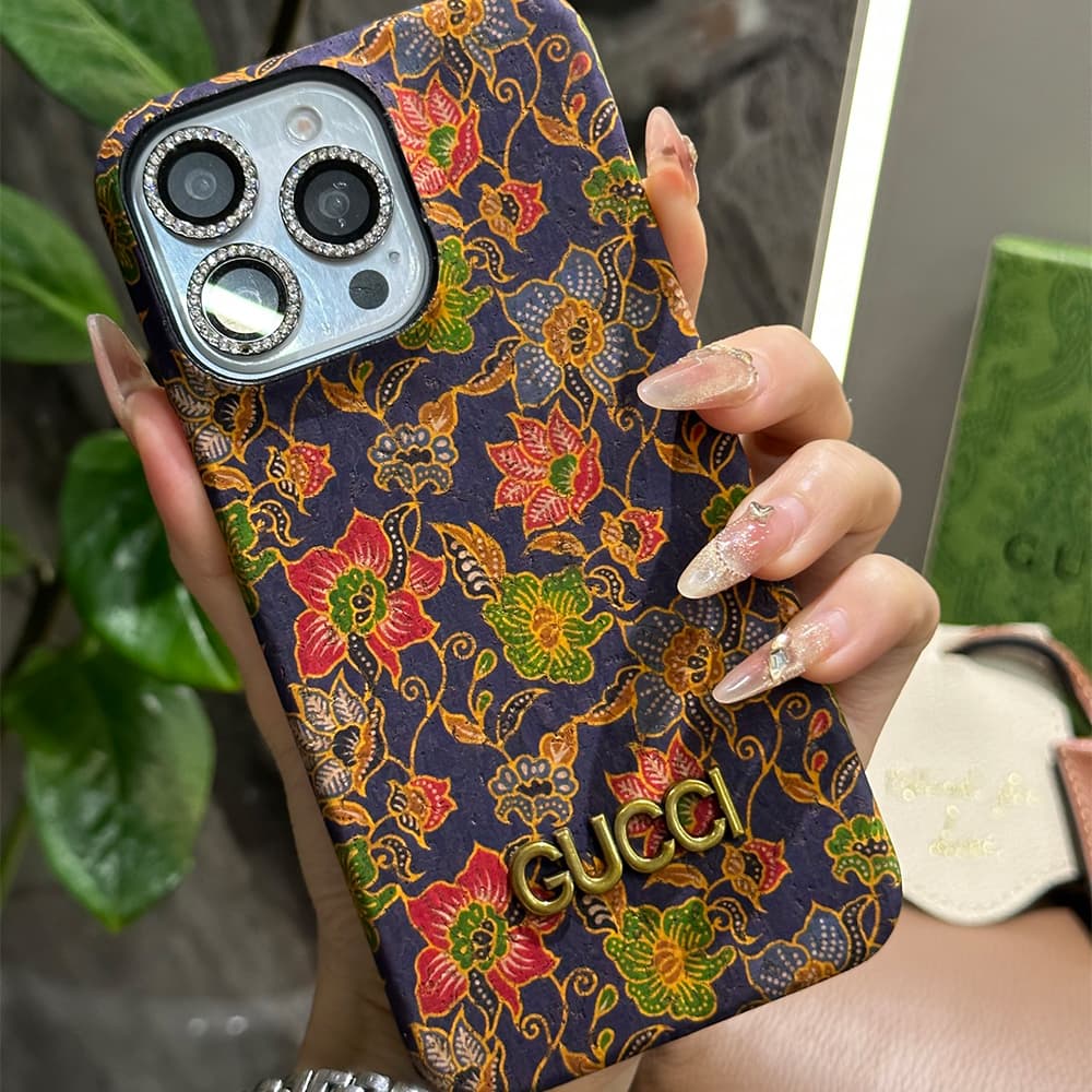 Gucci Floral Art Cork 4-Sided Cutout Metal Logo iPhone Case
