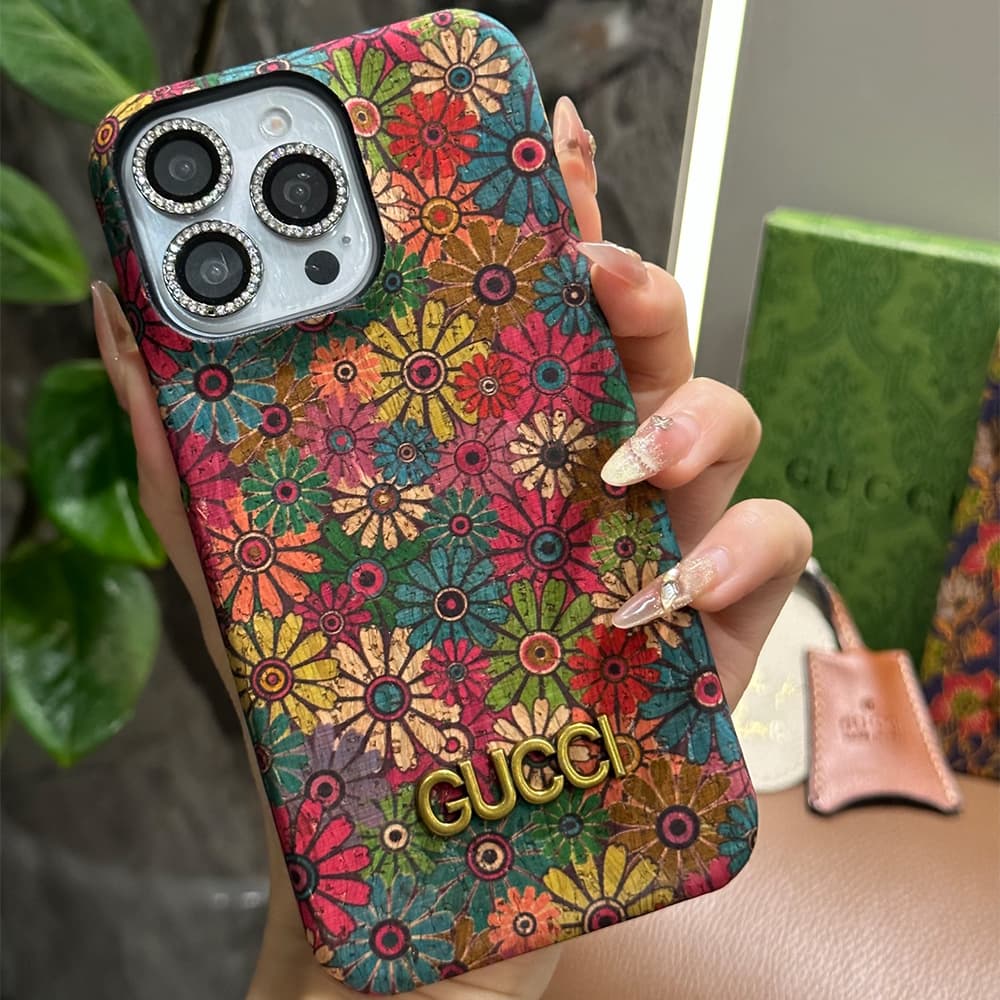 Gucci Floral Art Cork 4-Sided Cutout Metal Logo iPhone Case