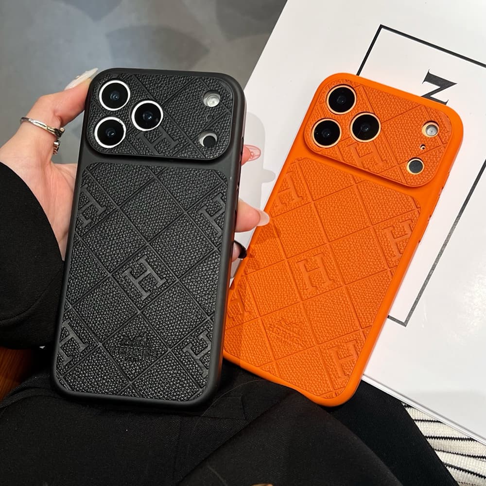 Hermès Large Window Camera H Quilted iPhone Case