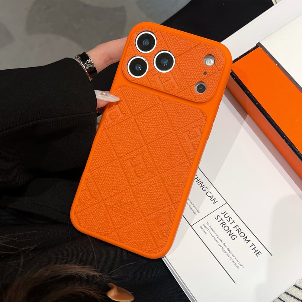 Hermès Large Window Camera H Quilted iPhone Case