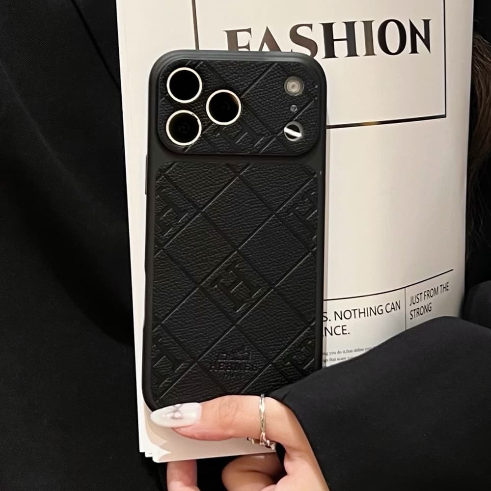 Hermès Large Window Camera H Quilted iPhone Case