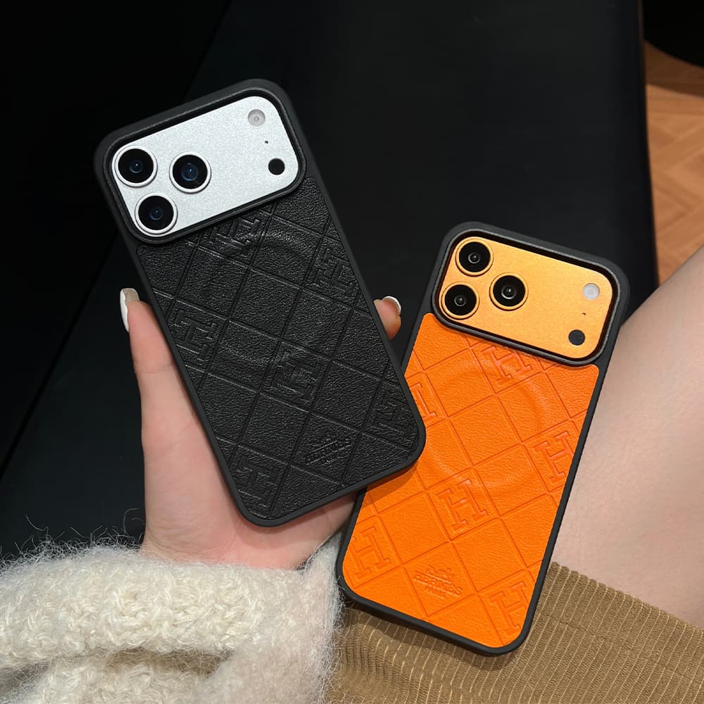 Hermès MagSafe H Quilted Embossed Leather iPhone Case